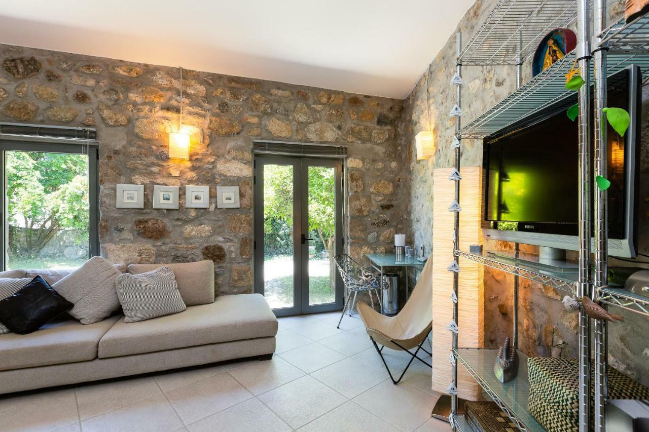 Muazzo Creta Stone House, Nature Escape With Pool, By Thinkvilla Pigí Eksteriør billede